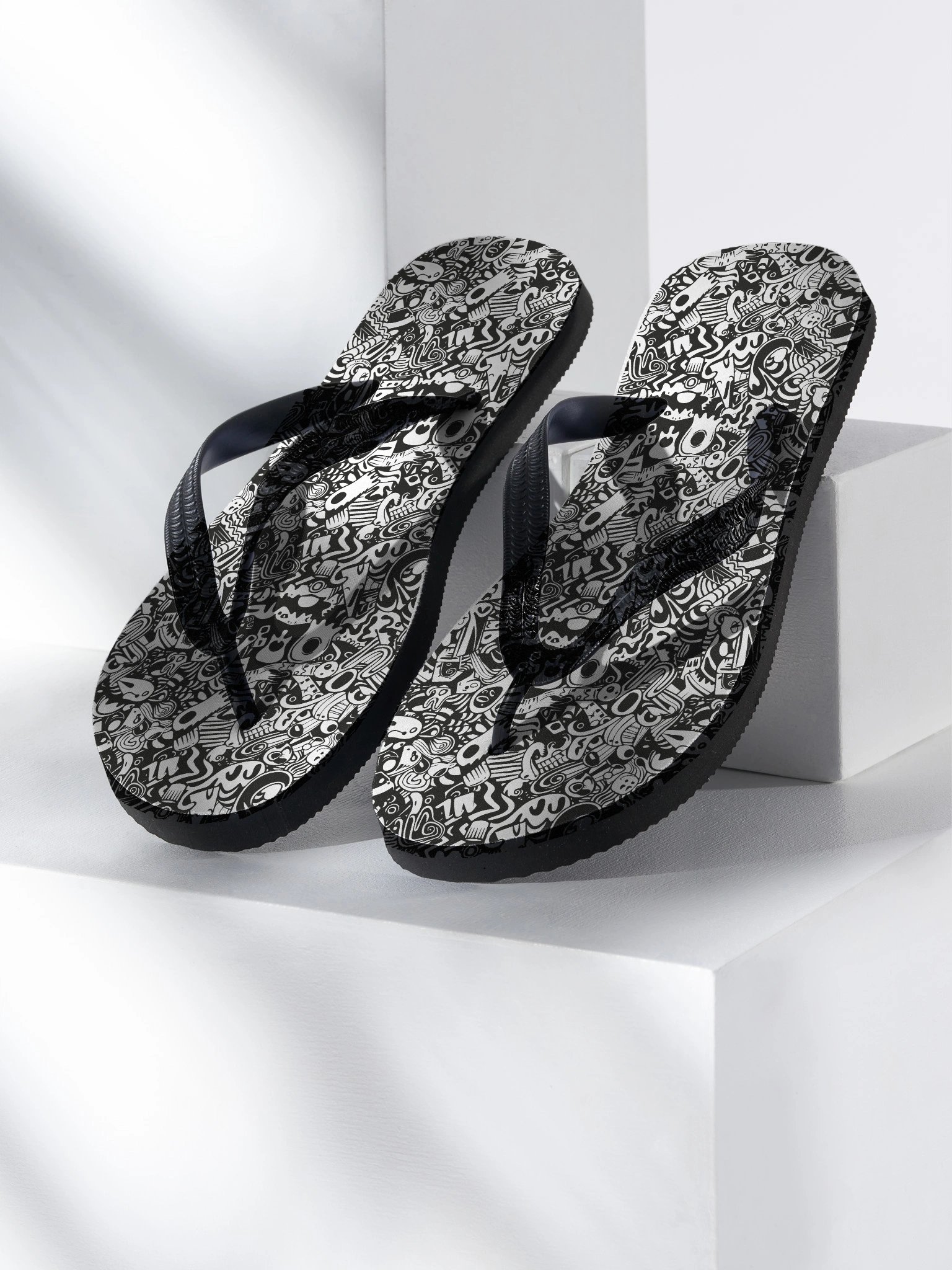 Wild Bunch | Unisex Flip-Flops product image (1)