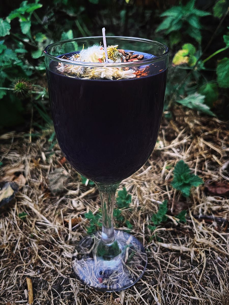 Hecate Candle product image (3)
