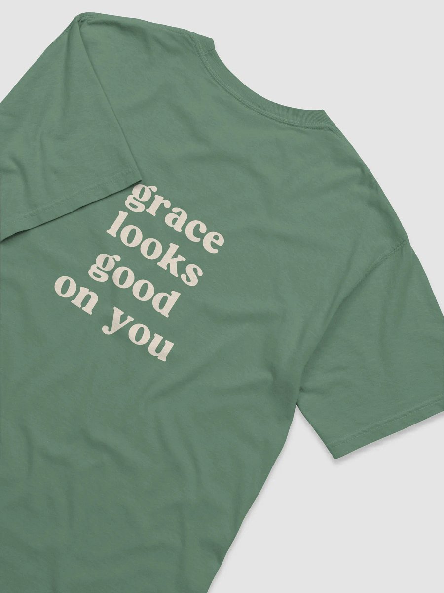 the grace lounge signature t-shirt product image (8)