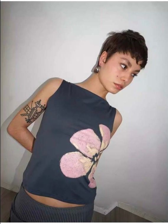 Floral tee product image (10)