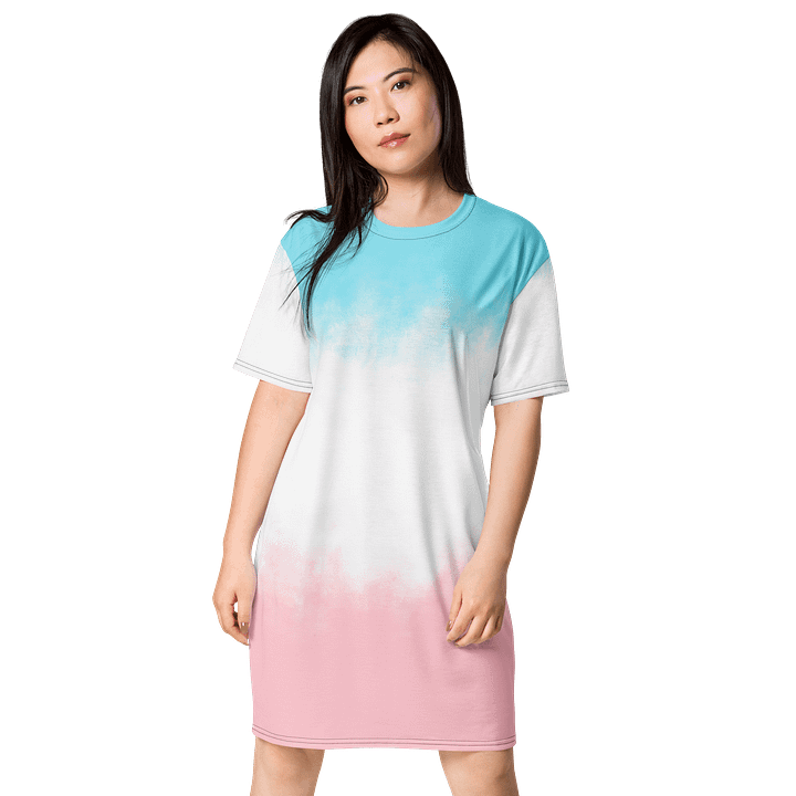 Exclusive Blue to Pink Gradient T-Shirt Dress - Only at TDS Music product image (1)