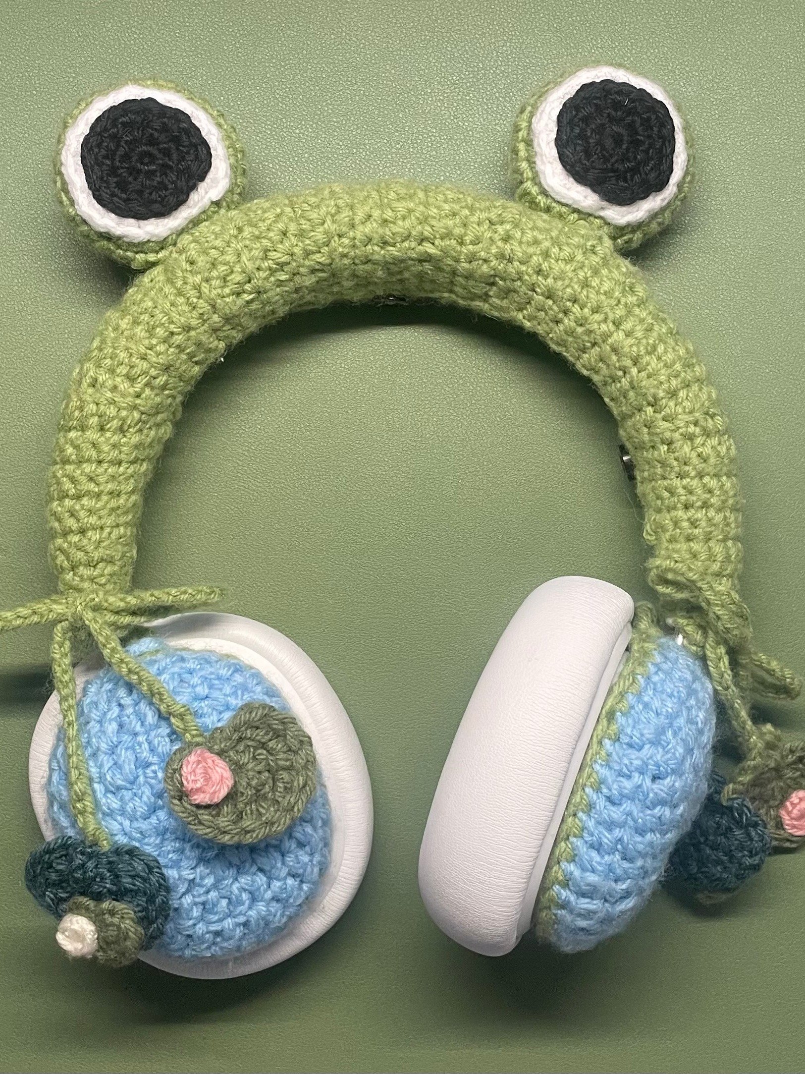 Crocheted Frog Headphone Cover Pattern product image (3)