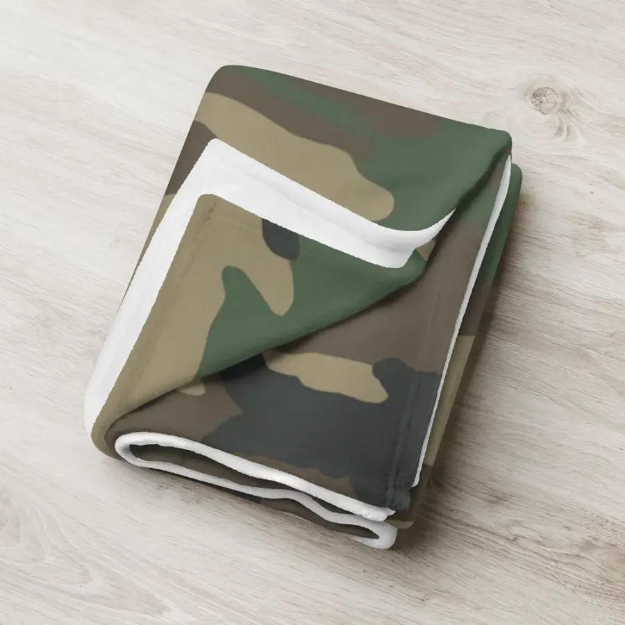 "CIF" Camouflage Comfort Throw Blanket product image (6)