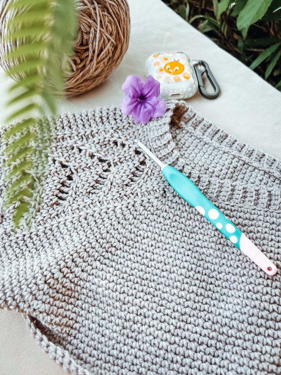 Crochet Along and Create a Beautiful Lace Sleeve Sweater! Lace Sleeve Crochet Sweater (9 Sizes) product image (3)