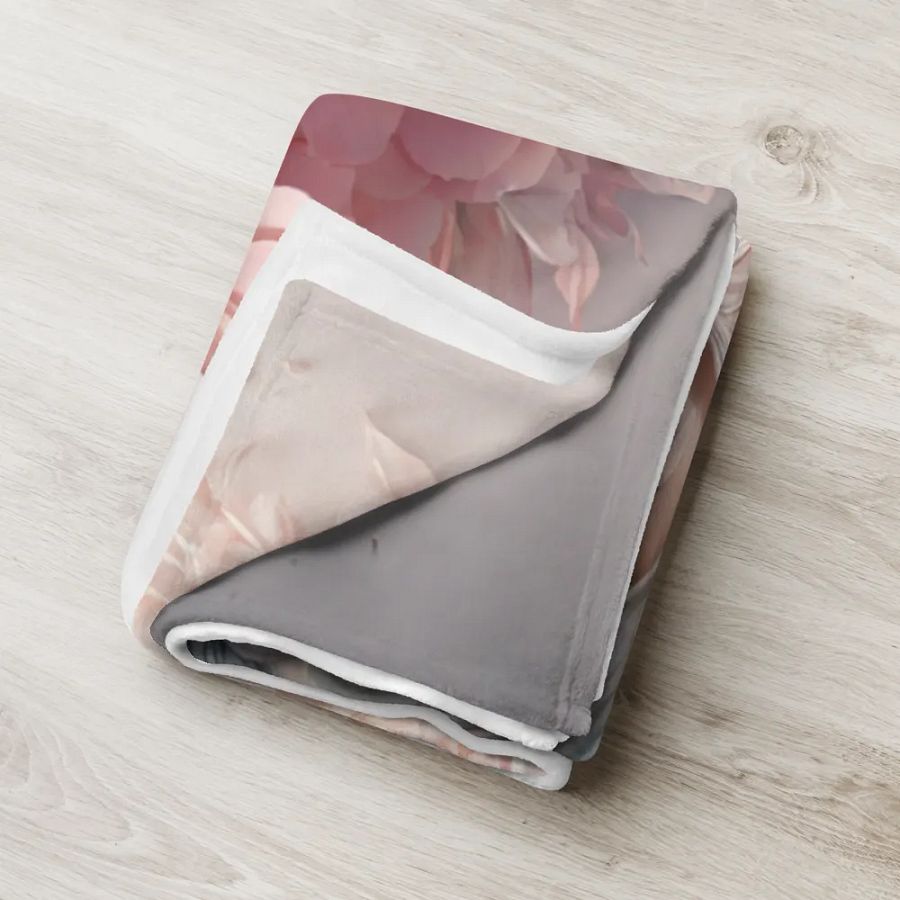 The floral girl design throw blanket product image (18)