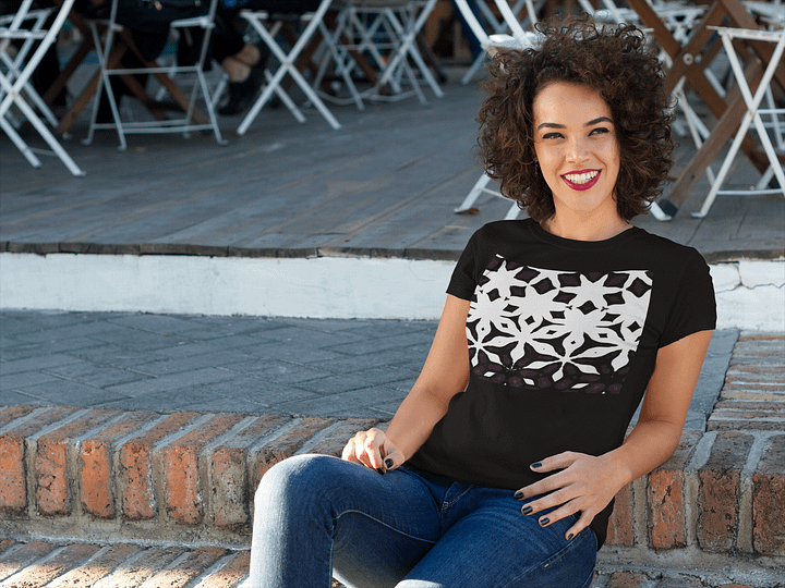 Abstract Black and White Shapes Pattern Women's Black T Shirt product image (1)