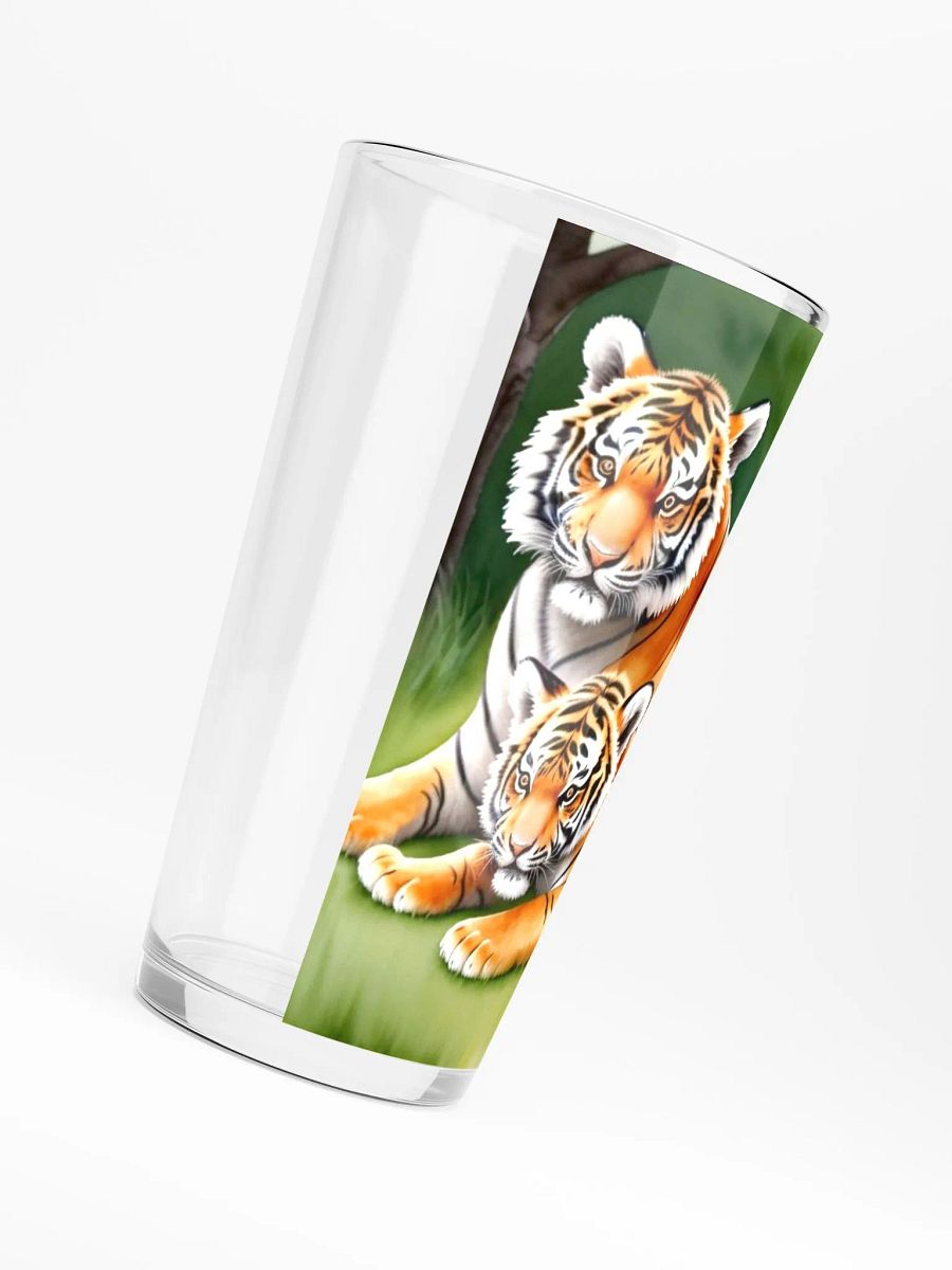 Tiger Shaker Pint Glass product image (6)