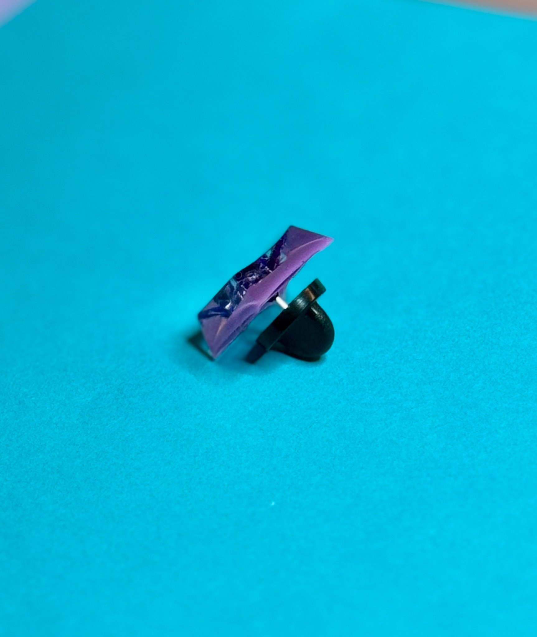 [Pre-Order] Crane Keycap Pin product image (4)