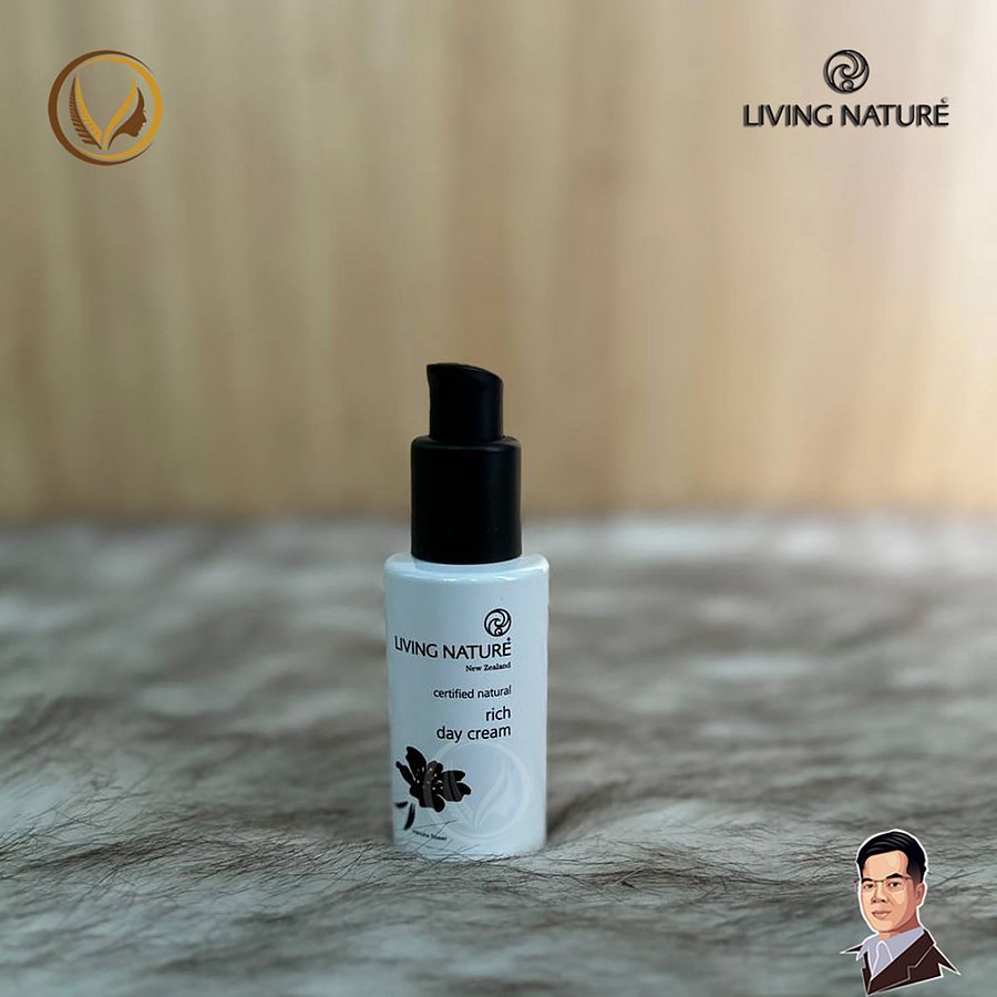 Kem dưỡng ẩm ban ngày, chống lão hóa Living Nature Rich Day Cream 60ml product image (4)