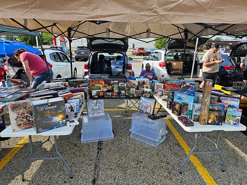 Ready to sell at the #CarBazaar @RecessGames. Come buy some games!