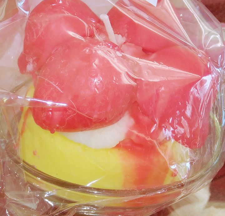 Mini Strawberry Shortcake Candle product image (1)