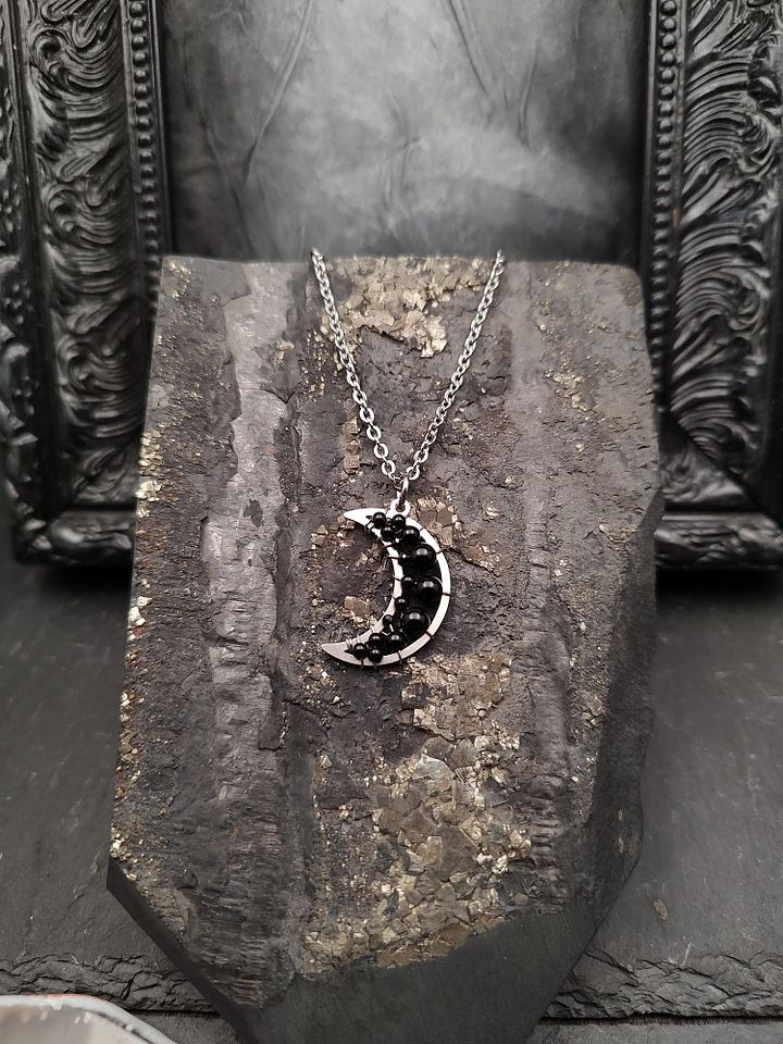 Moon Spirit - Luna Onyx Wisp product image (1)
