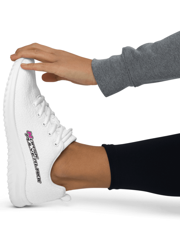 JOGGESKO MED ET HINT AV ROSA product image (7)