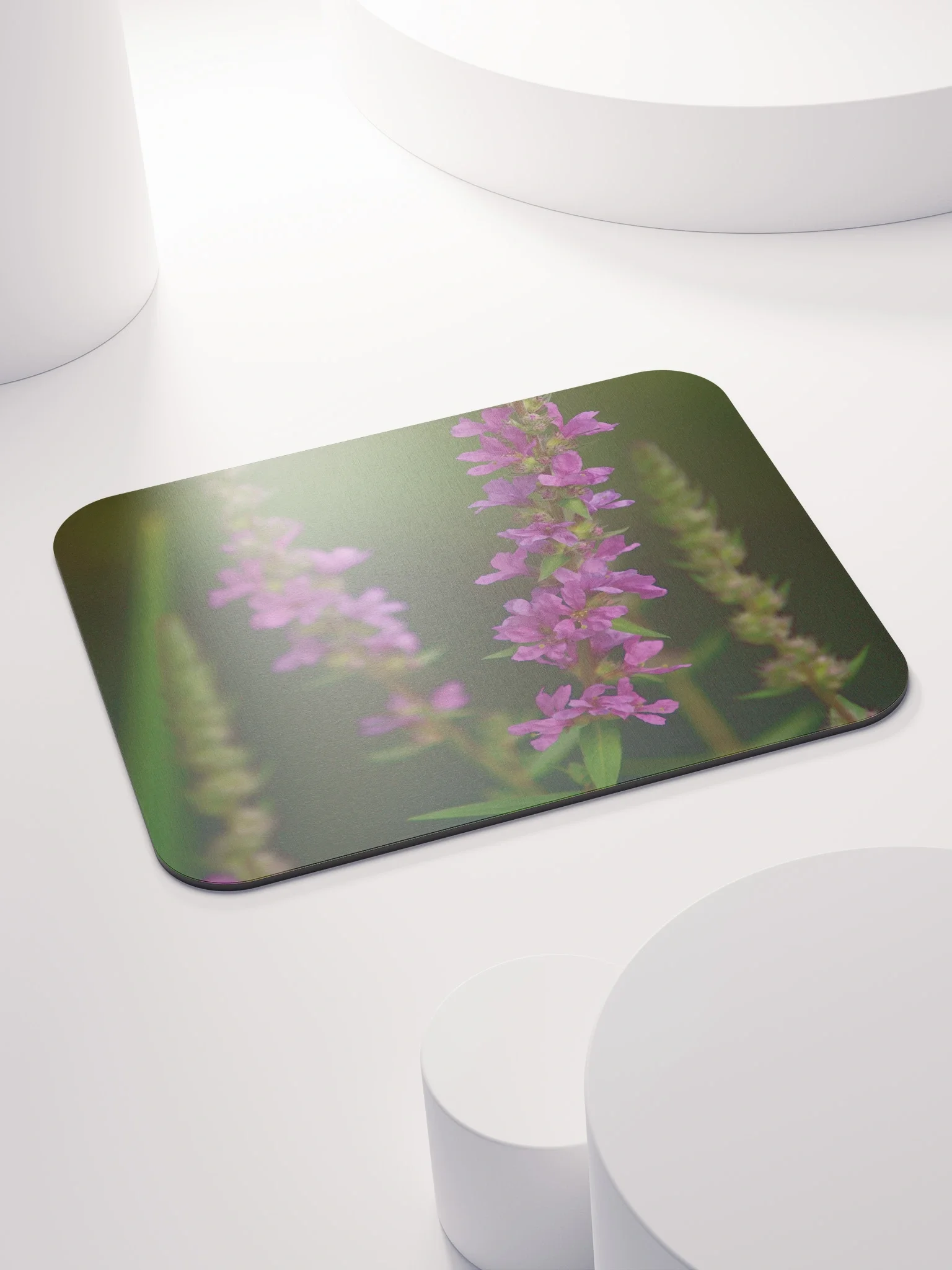 Mauspad - Violette Blüten vor dunklem Hintergrund product image (4)