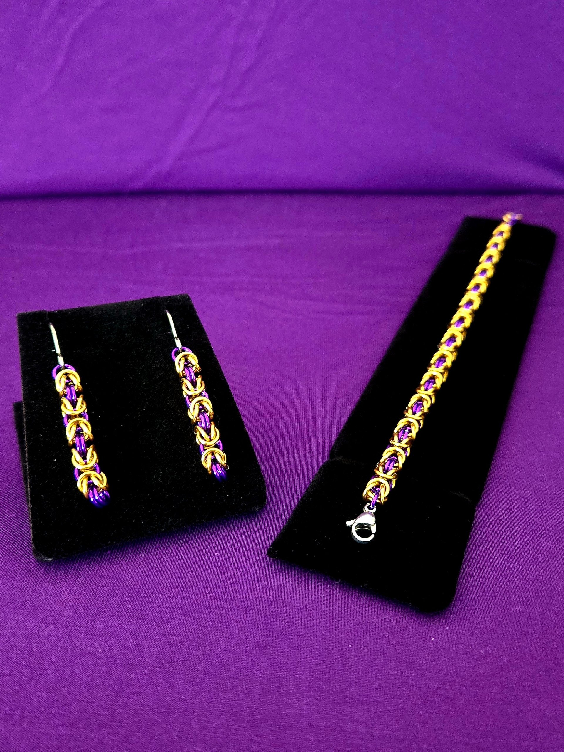 Chainmail Bracelet and Earring- Gold and Purple product image (1)