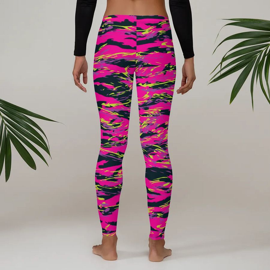 Pink Camo Women's Leggings product image (5)