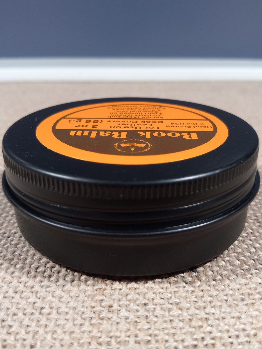 Book Balm - Oil for Leather Book Covers product image (6)