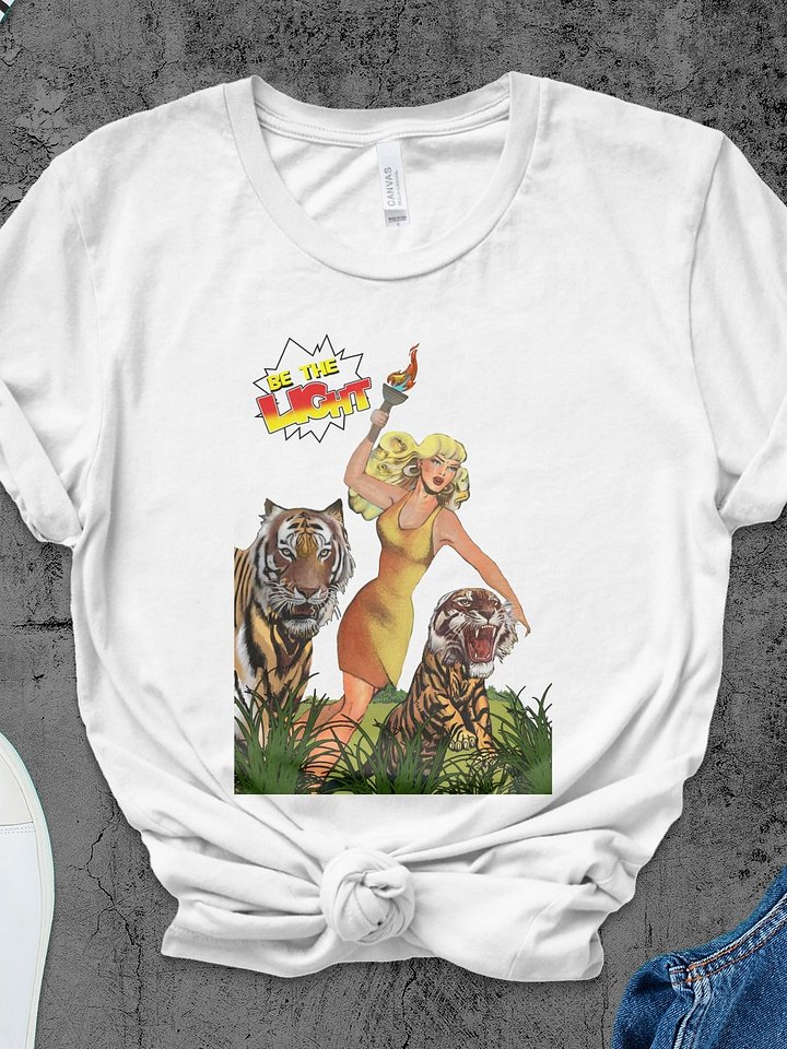 Be the Light Tee | Jungle Girl Shirt Retro Heroine T-Shirt | Vintage Comic Con T-Shirt product image (2)