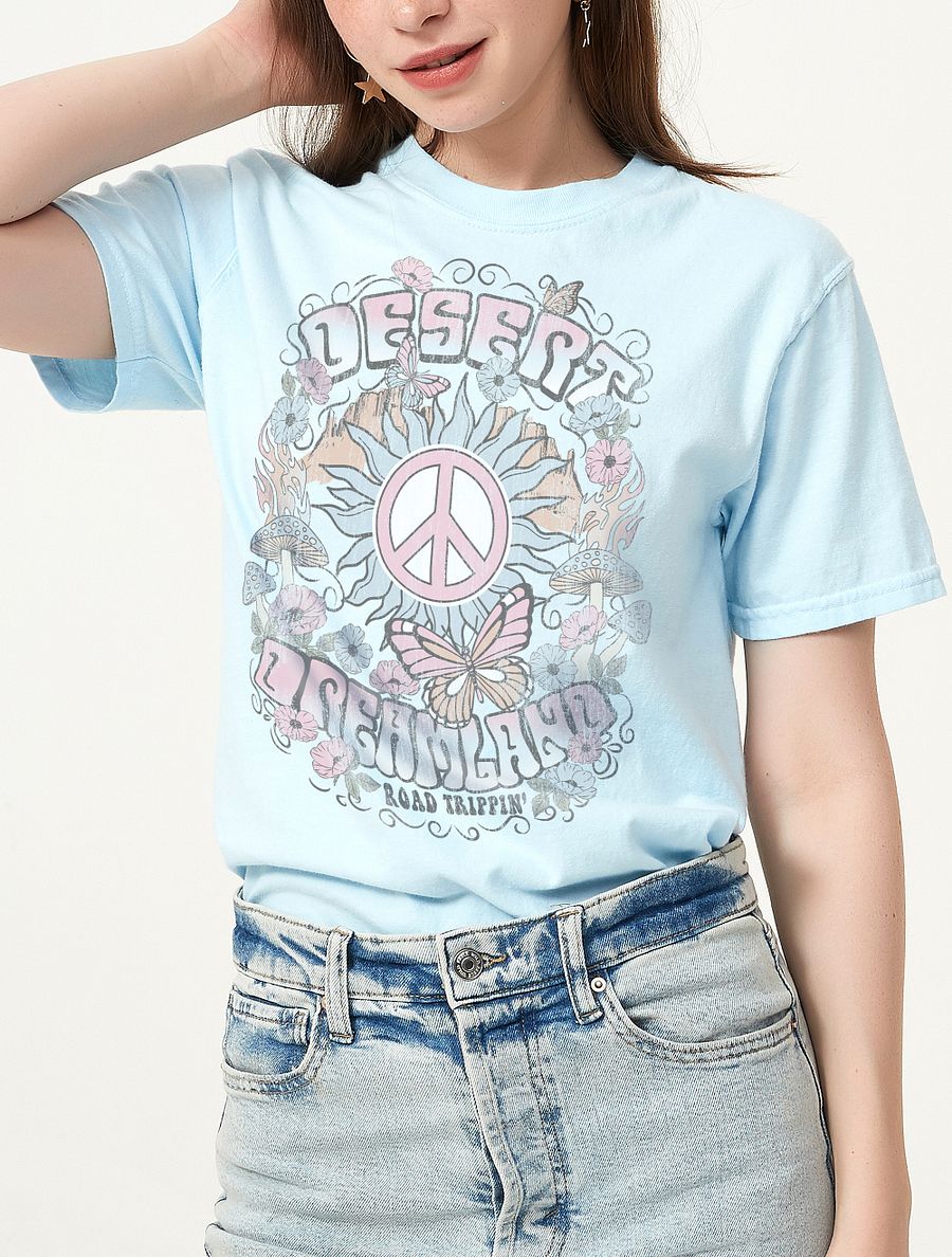 Desert Dreamland: Arizona Desert Tee | Retro-Style Western T-Shirt for Travel and Road Trips product image (5)