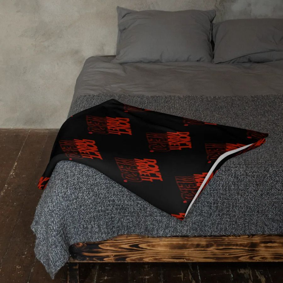 Weird/KShield Throw Blanket - BLK product image (23)
