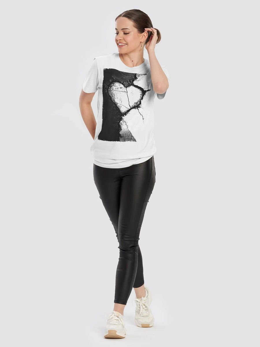 Fractured Heart (T-shirt) product image (10)