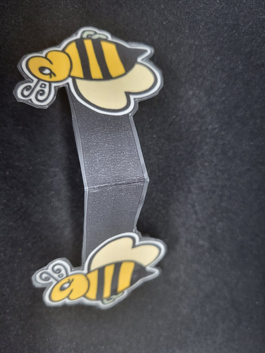 Cute Cartoon Flying Bee Magnetic Laminated Bookmark for Insect Lovers product image (2)