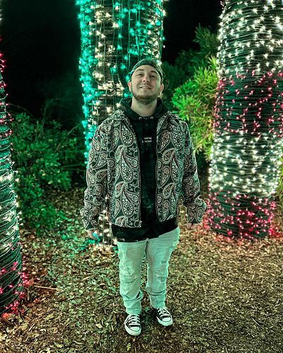 Can I still be happy about pretty lights 🥺