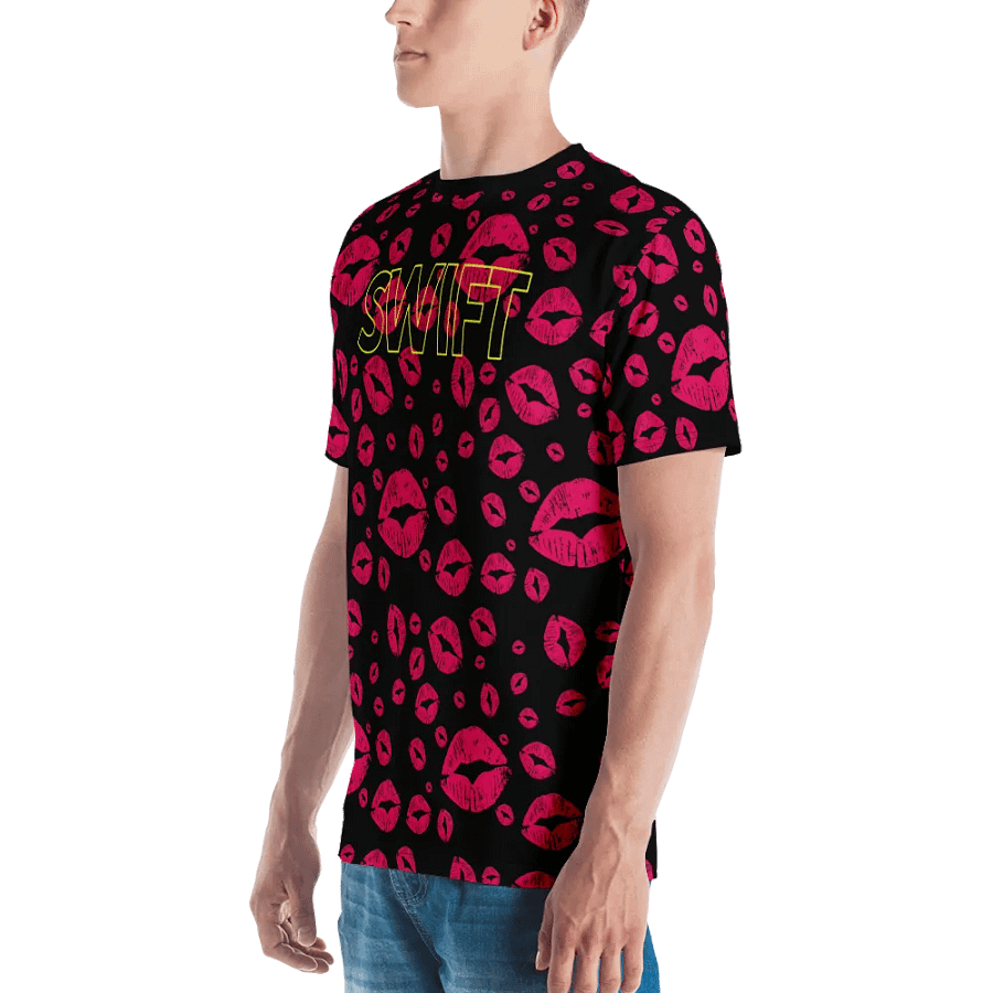 SwiftKisses Tee product image (4)
