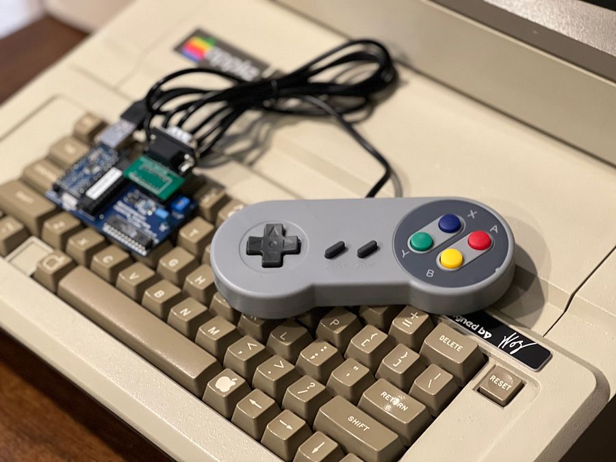 USB Wired Gaming Adapter - RetroConnector with Controller - Apple II product image (1)