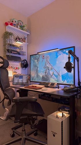 Happy new week! ☀️ Haven’t filmed in HDR in a while, so I gave it a try this morning! What do we think? I know it can be anno...