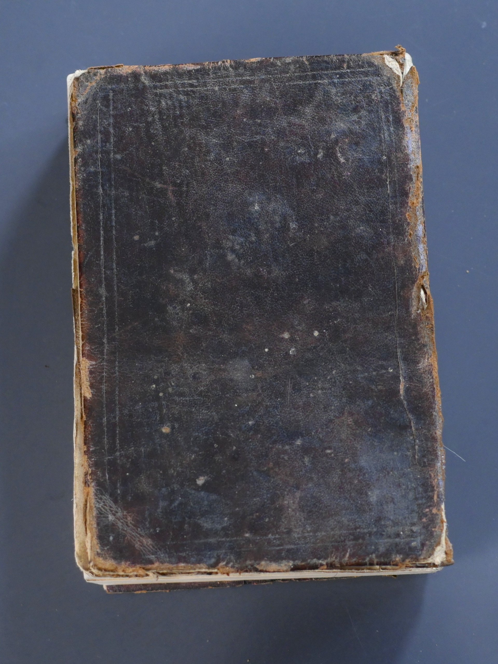 مصحف مخطوط ، مكتوب بخط اليد كامل يقدر انه يعود الى النصف الاول من القرن الثامن عشر product image (2)