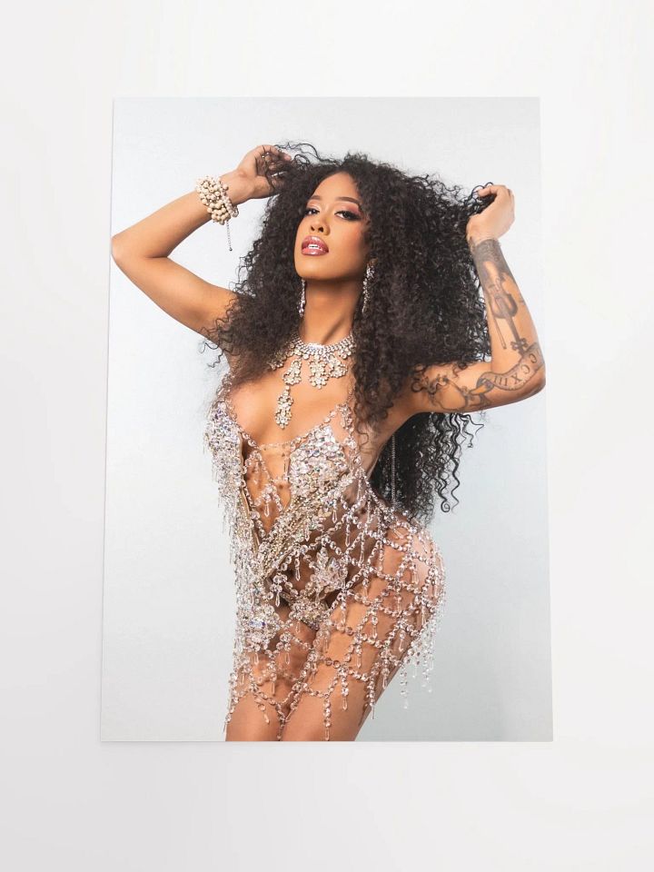 Pearl in Diamonds Poster product image (1)
