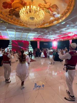 Tradita Shqipetare🇦🇱💃🏻 (pjesa 2)