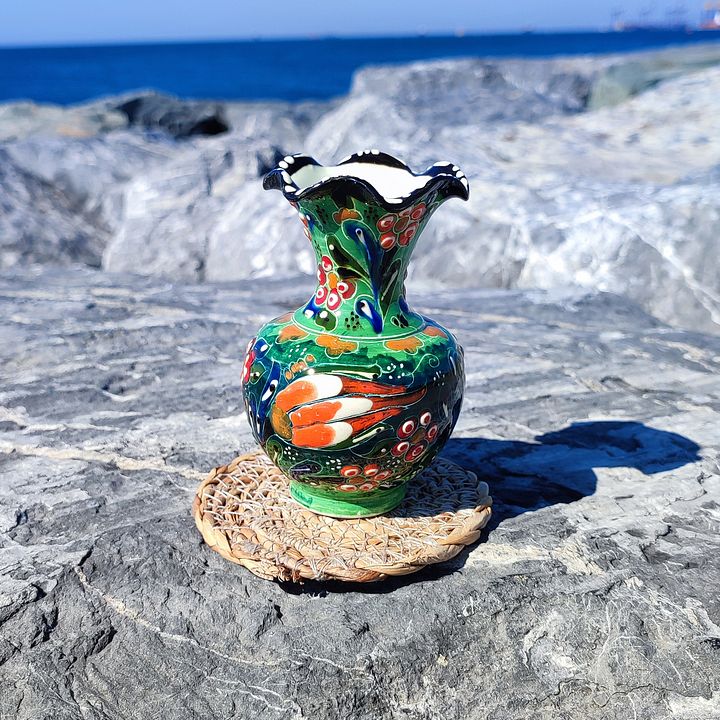 Handmade Small Ceramic Vase – Perfect for Flowers & Home Decor product image (1)