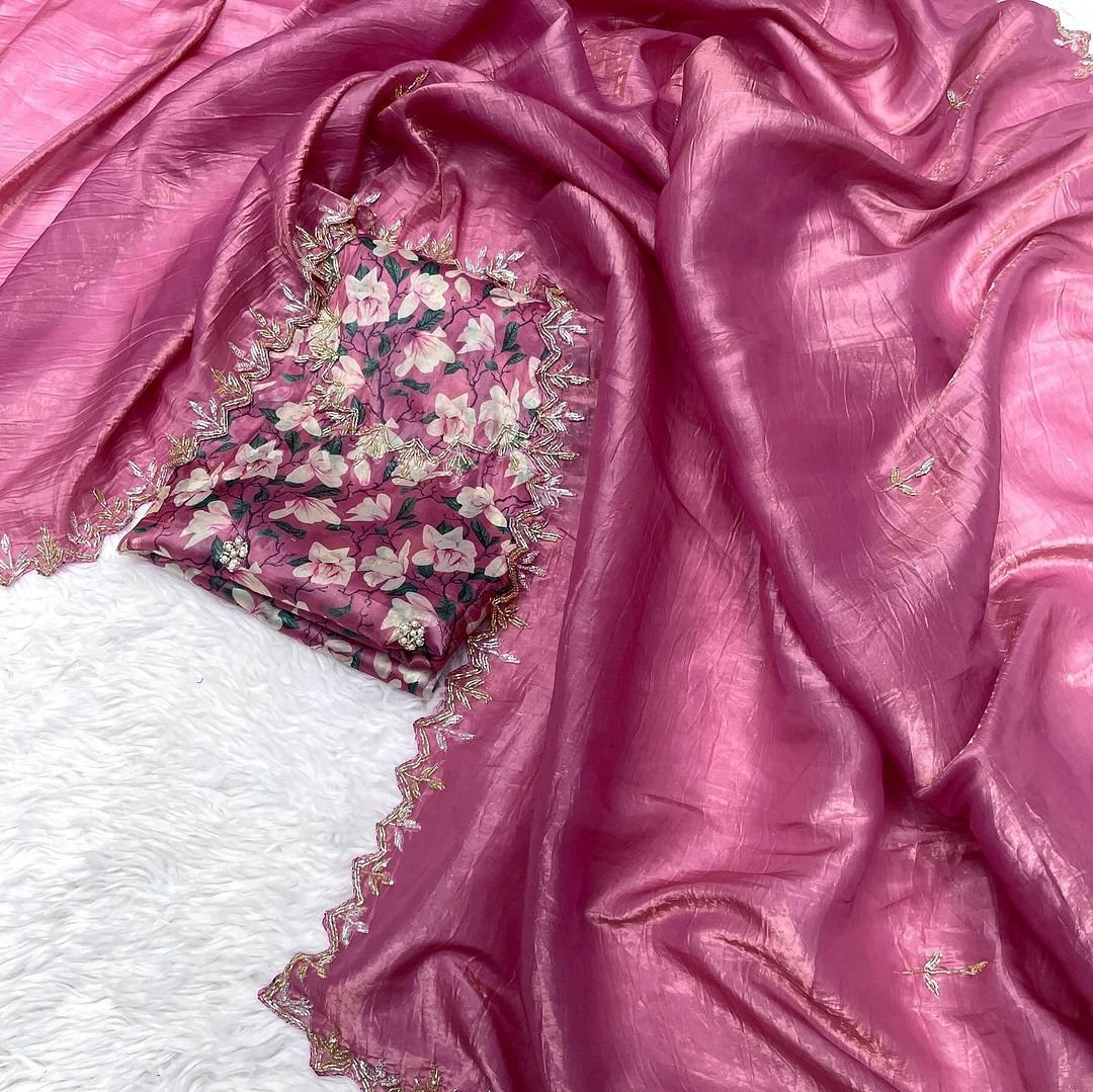 Partywear Gold Crush Silk saree with beautiful boutique product image (6)