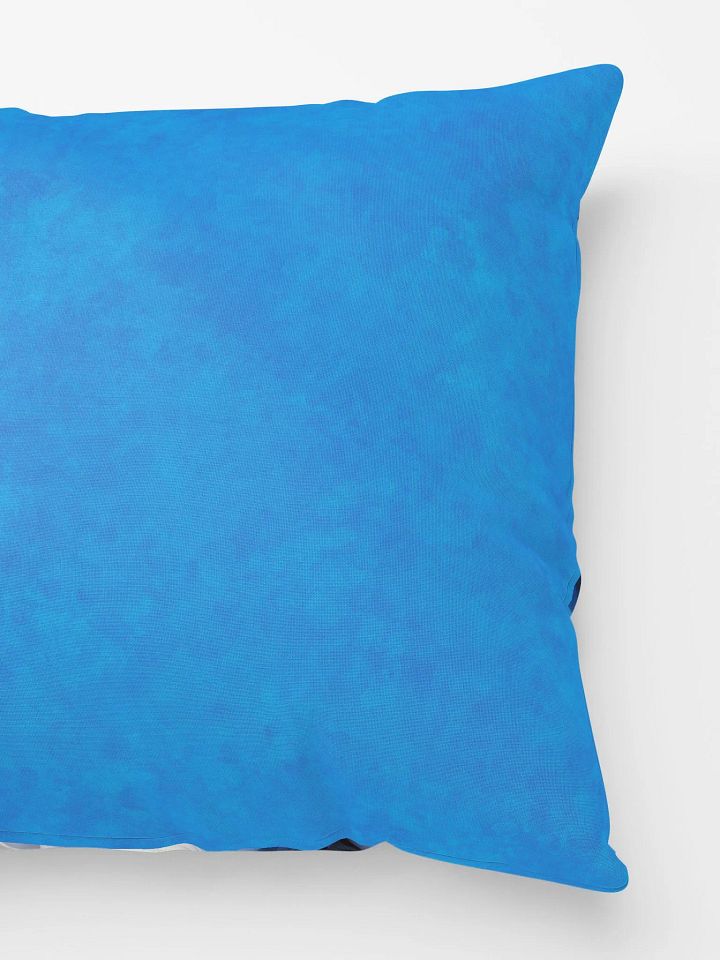 Blue-Eyed Kitten Winter Magic Pillow product image (2)