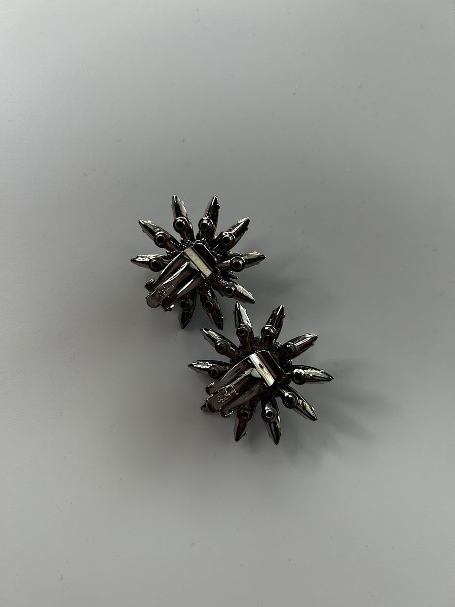 Vintage Judy Lee Black Crystal Starburst Clip On Earrings product image (6)