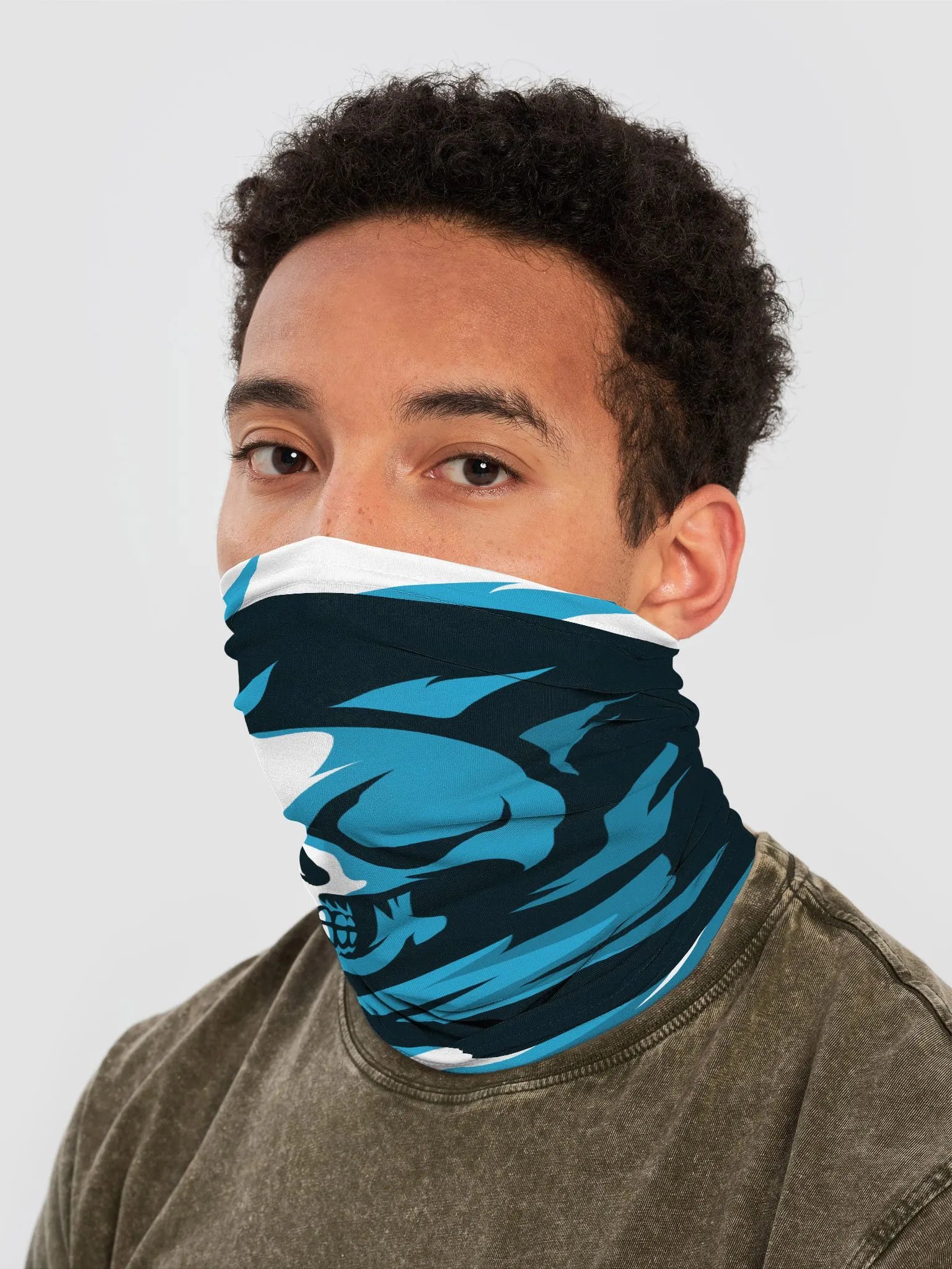 skull neck gaiter product image (2)
