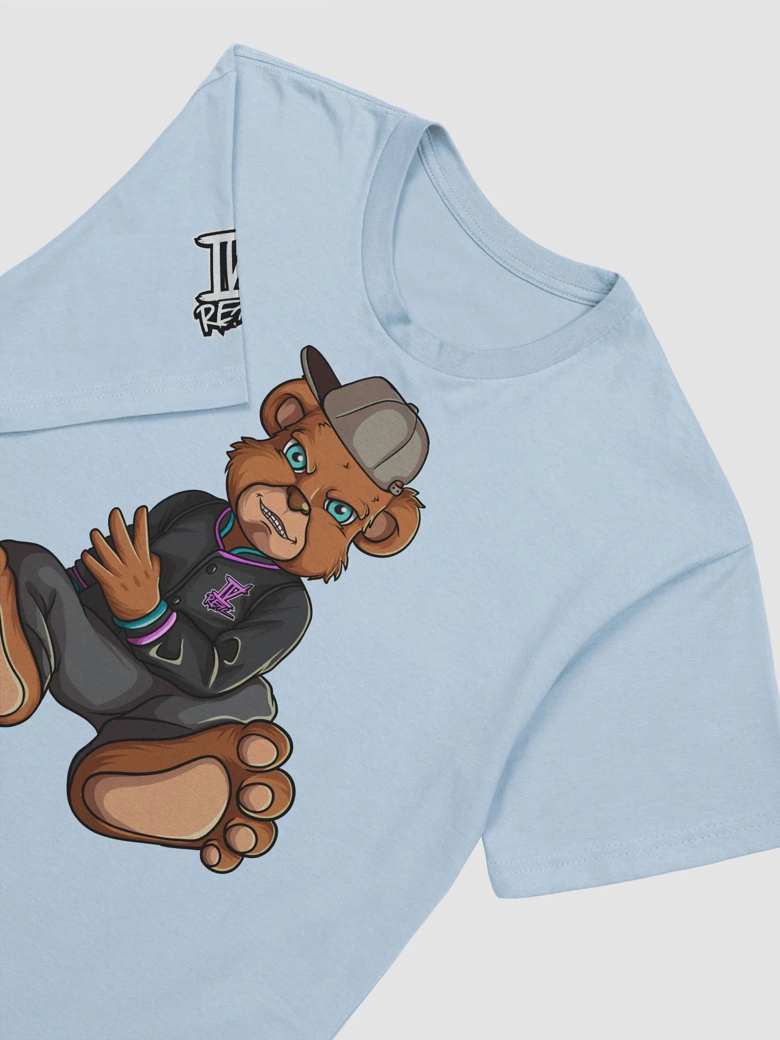 Sitting Bear Light Blue T-Shirt product image (4)