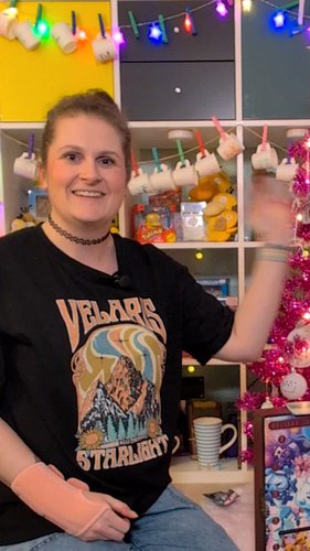 Day 2 - Pokemon Holiday Advent Calendar - 2025

#pokemon @pokemontcg #advent #longboi