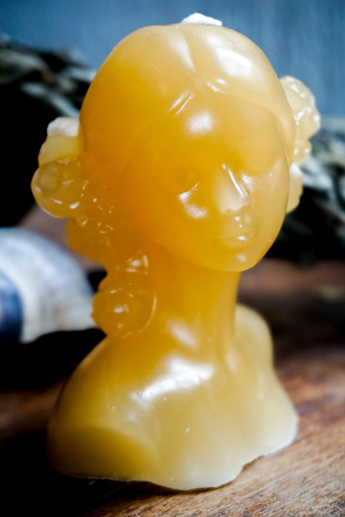 Bienen Wachs Kerze Mädchen Kopf product image (1)