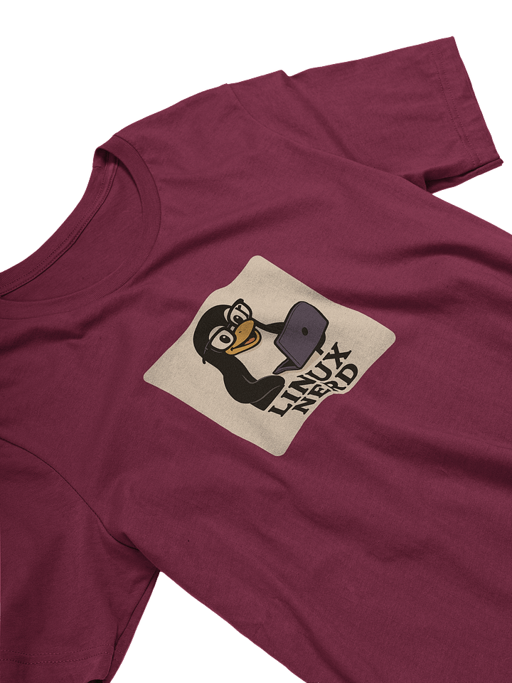"Linux Nerd" T-Shirt product image (2)