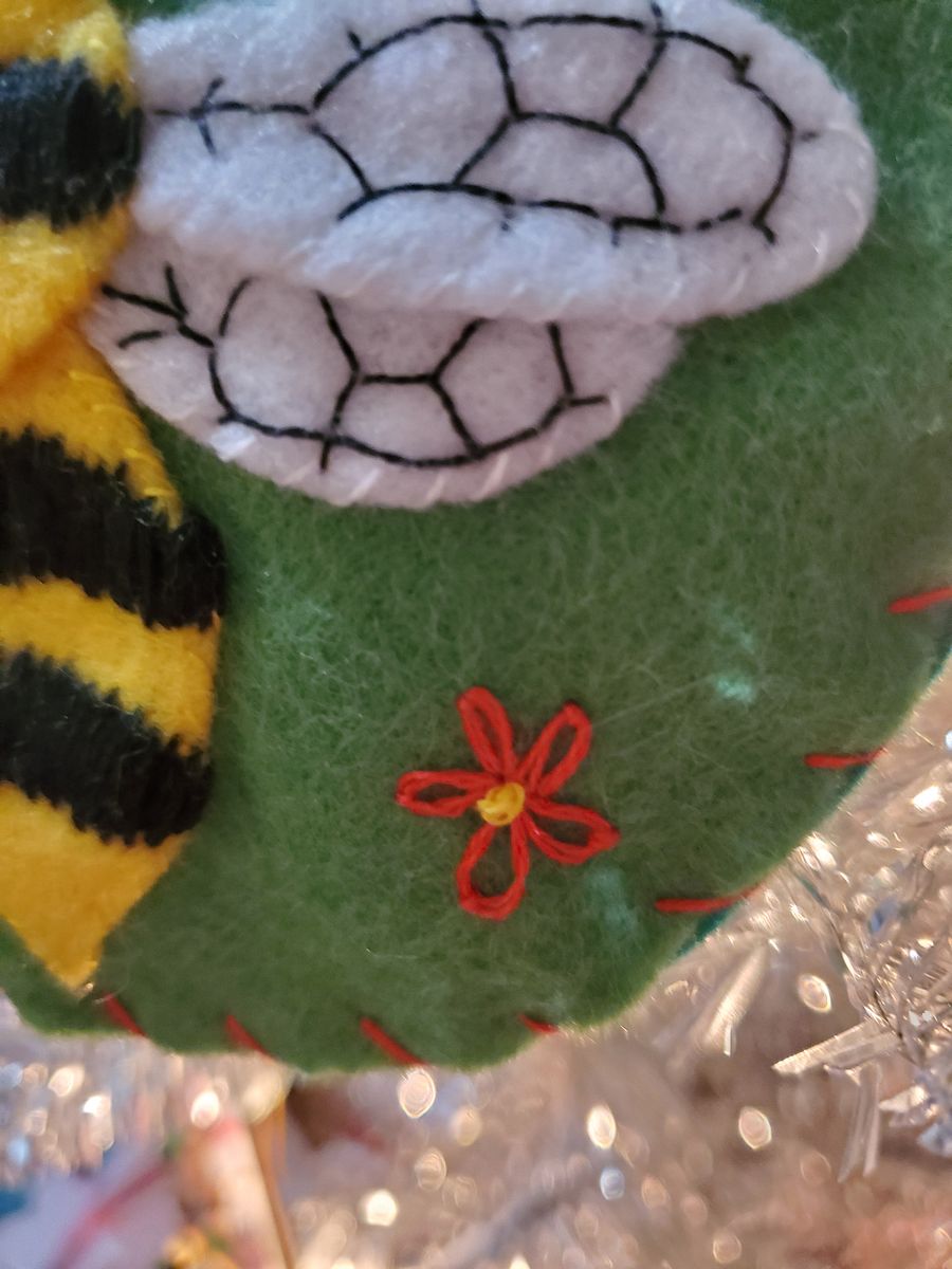 Bee Merry Felt Ornament product image (3)
