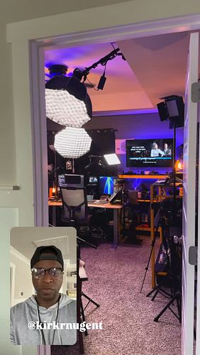 Quick Studio Tour with Podcast Set updates. Let me know what u think… Got questions? Doing your own setup DM me let’s go to w...