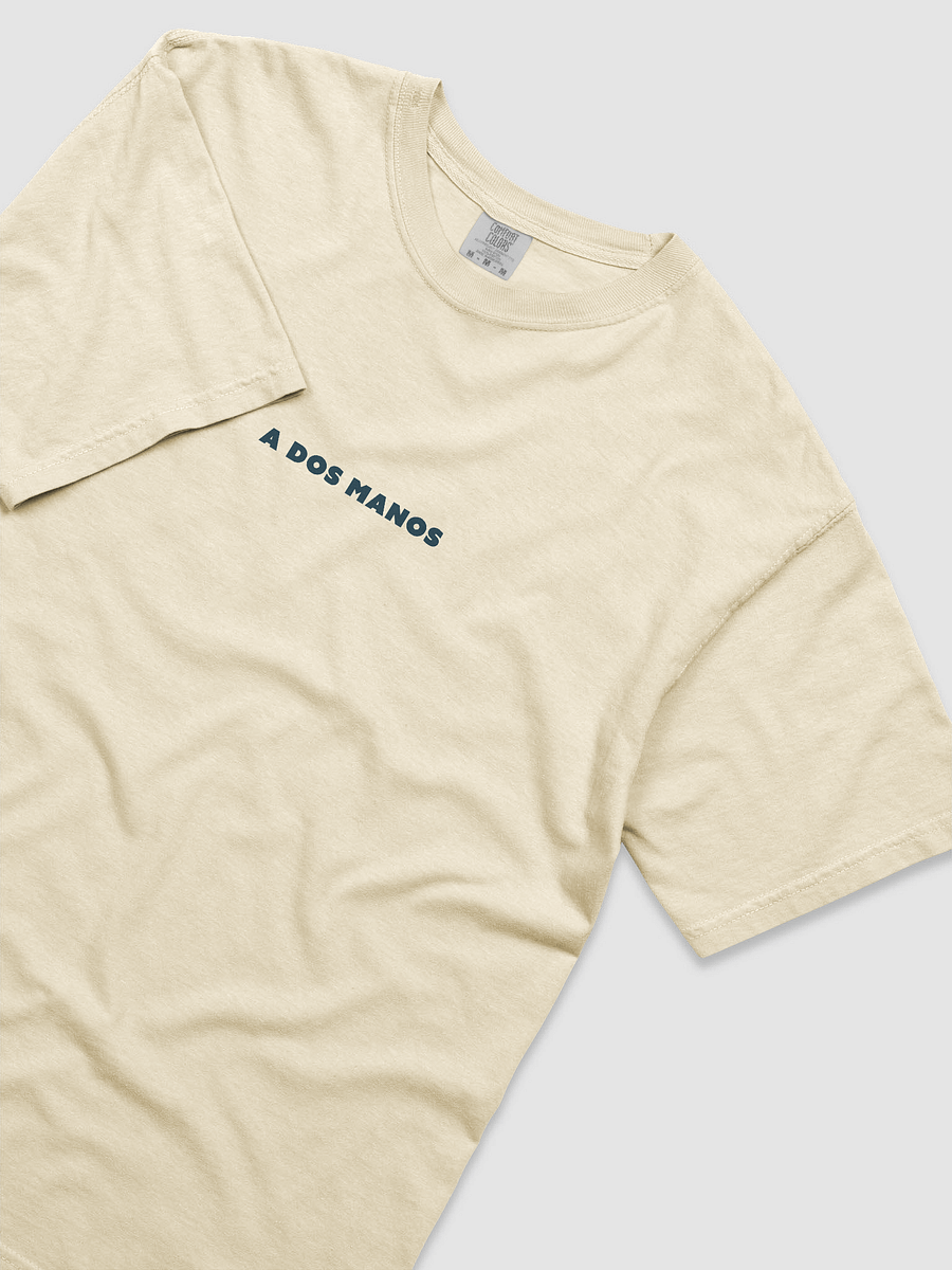 A Dos Manos T-shirt product image (3)