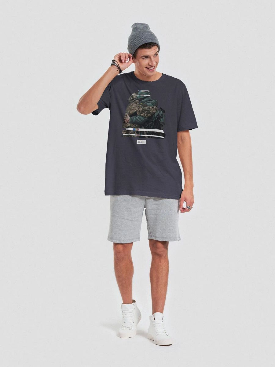 Soldiers Hugging product image (69)
