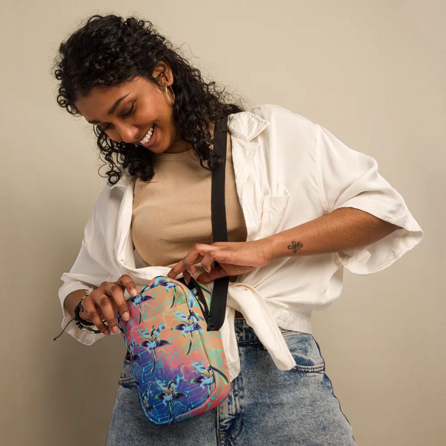 metverse-Floral Fusion Crossbody Bag for stylish tech ladies and friends product image (12)