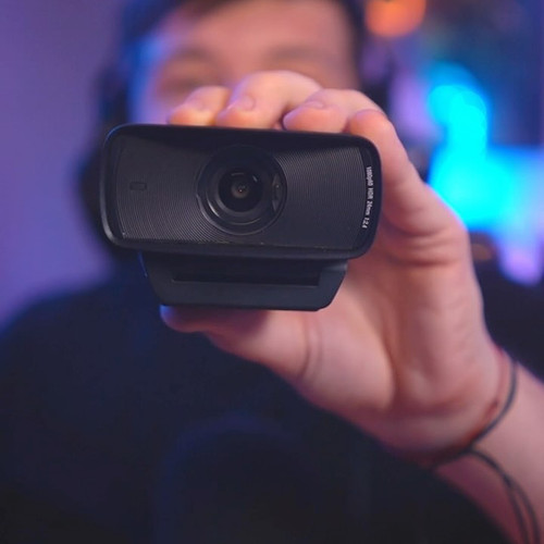 This webcam from @elgato packs a punch! 👌🏻

What we can do you use? 👀
.
.
.
.
.
.
.
.
.
.
.
.
.
#elgato #facecam #instatech #...