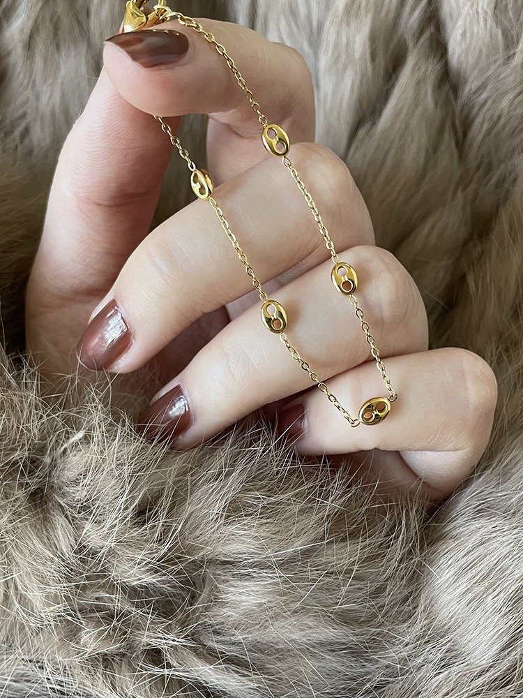 O-chain pig nose Bracelet | 18K Gold Plated product image (5)