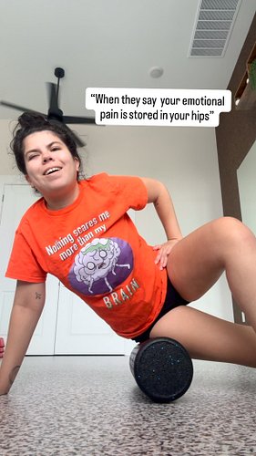 Did you know that unprocessed emotional pain is stored in your hips? This is why people love somatic movement. What I am doin...